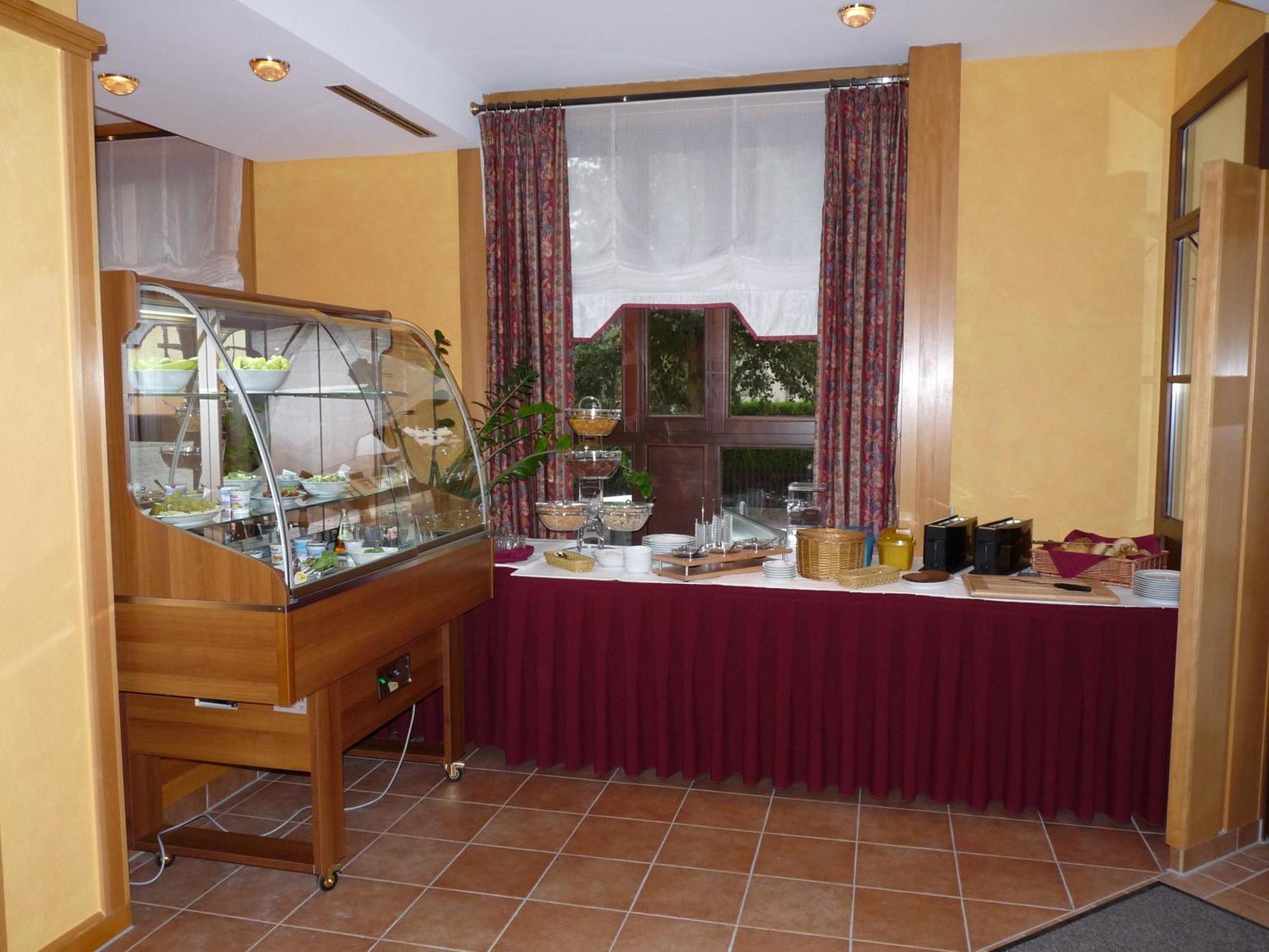 Hotel Garni "Zum Eichwerder" Templin Ngoại thất bức ảnh