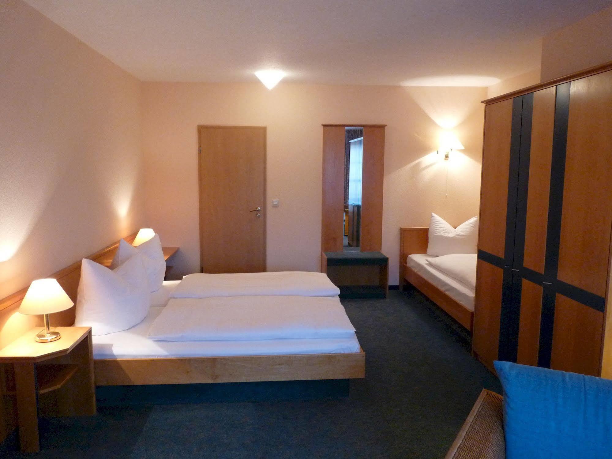 Hotel Garni "Zum Eichwerder" Templin Ngoại thất bức ảnh