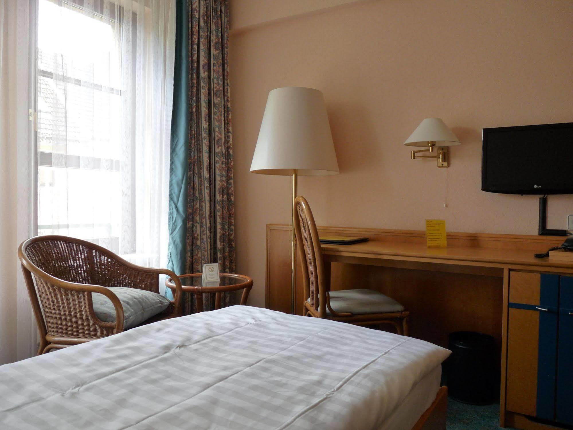 Hotel Garni "Zum Eichwerder" Templin Ngoại thất bức ảnh