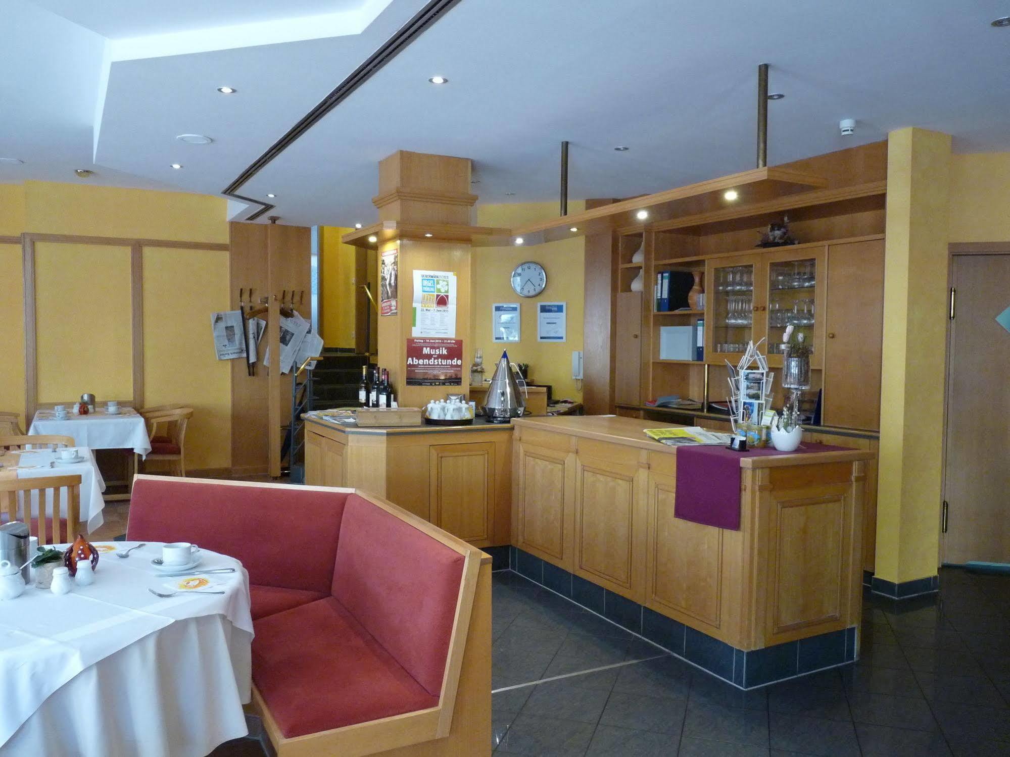 Hotel Garni "Zum Eichwerder" Templin Ngoại thất bức ảnh