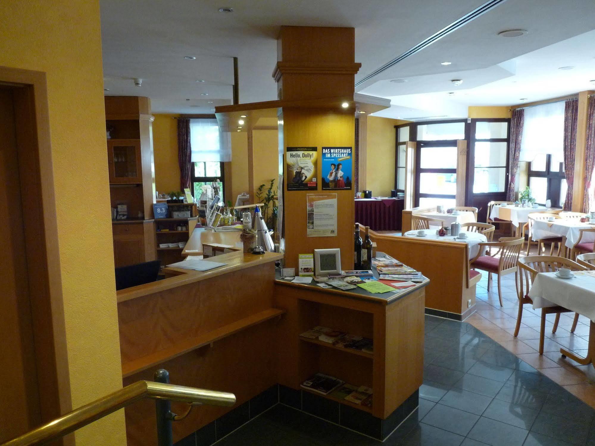 Hotel Garni "Zum Eichwerder" Templin Ngoại thất bức ảnh